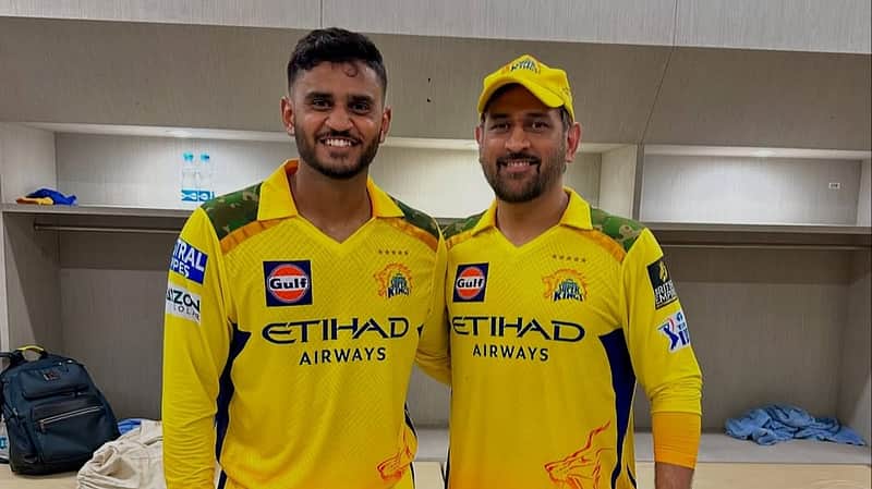 Young csk player Urvil patel with MSD. (pic from insta, Urvil patel)