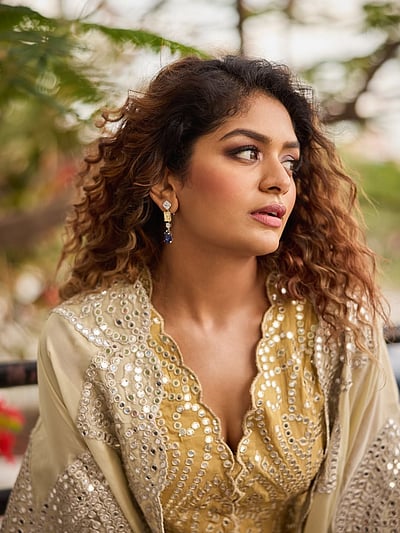 பரவசம்... அதிதி சங்கர்!