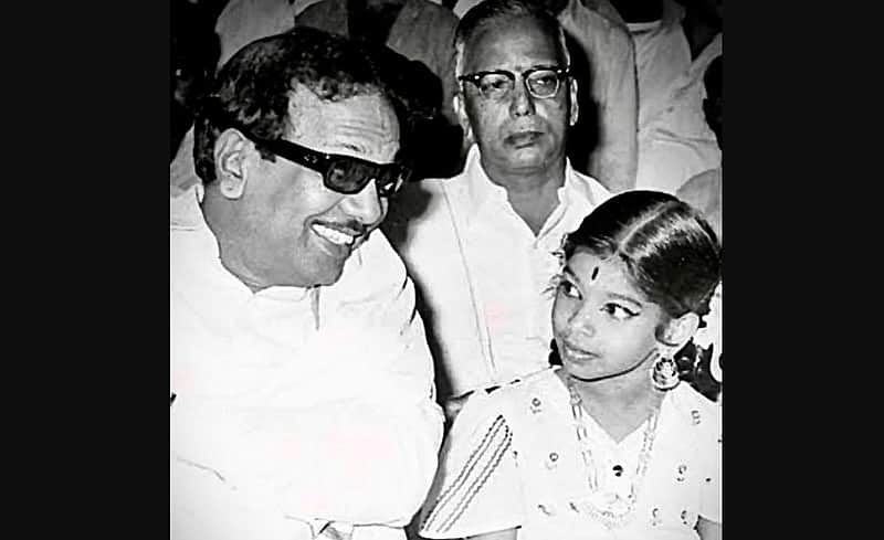 Kanimozhi remembers Karunanidhi