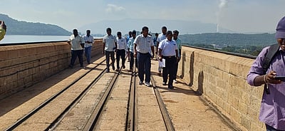 மேட்டூர் அணையில் நீர்வளத் துறை தலைமை பொறியாளர் ஆய்வு!