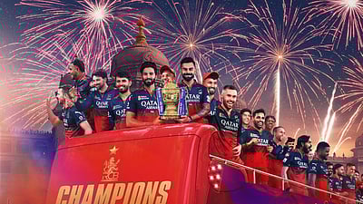 ஆர்சிபியின் வெற்றி பேரணிக்கு அனுமதி! ரசிகர்களால் திணறும் பெங்களூரு! 