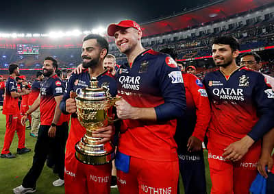 ஆர்சிபியை வாங்க முனைப்புக் காட்டும் கேஜிஎஃப், காந்தாரா படத் தயாரிப்பு நிறுவனம்!