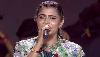 மன்னிப்புக் கேட்டால் தடை நீக்கம்... மறுத்த சின்மயி!