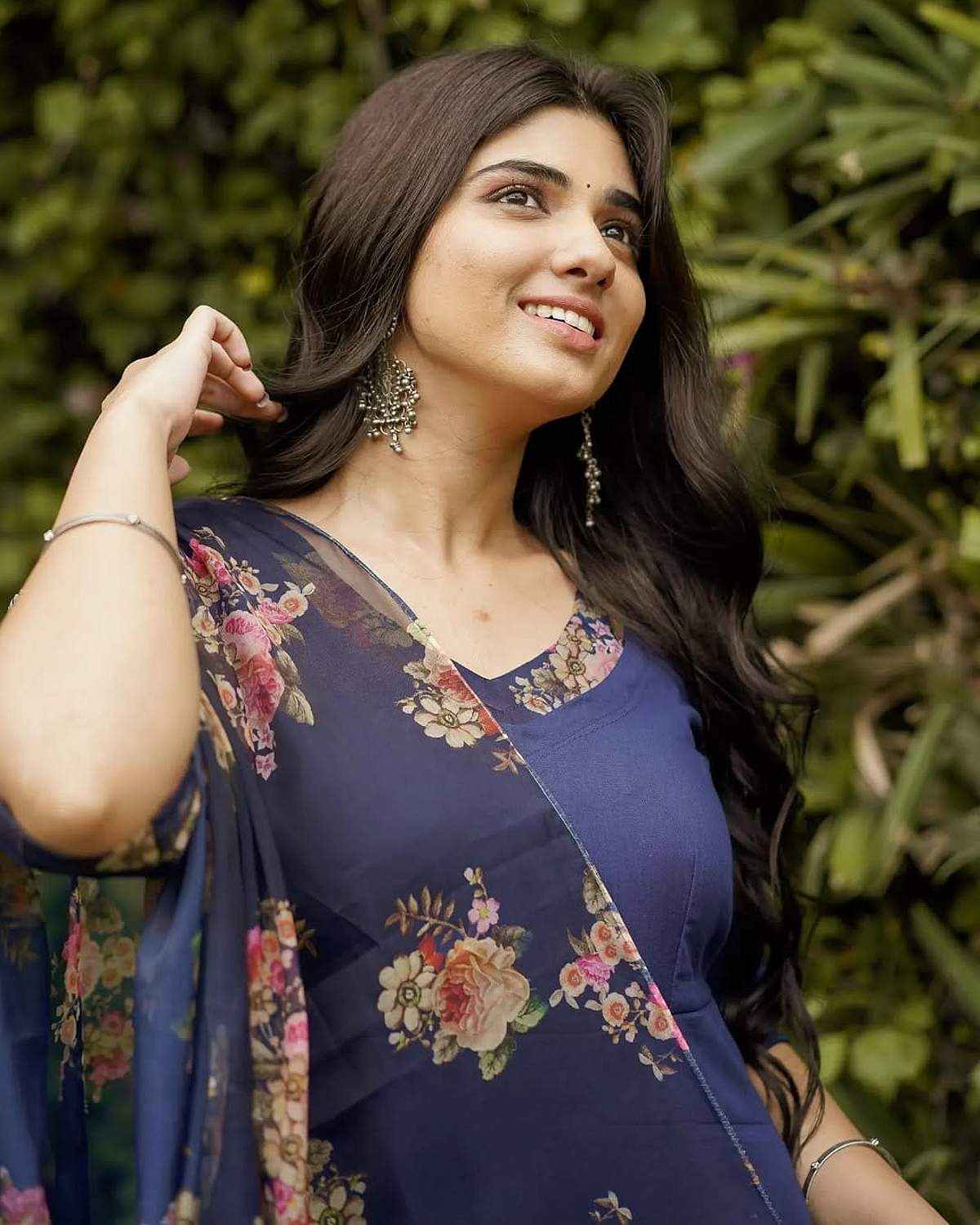 வெண்மேகம்... பிரக்யா நாக்ரா!