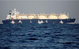 இயற்கை எரிவாயு உற்பத்தியை நிறுத்தியது கத்தாா்: இந்திய விநியோகம் பாதிக்க வாய்ப்பு