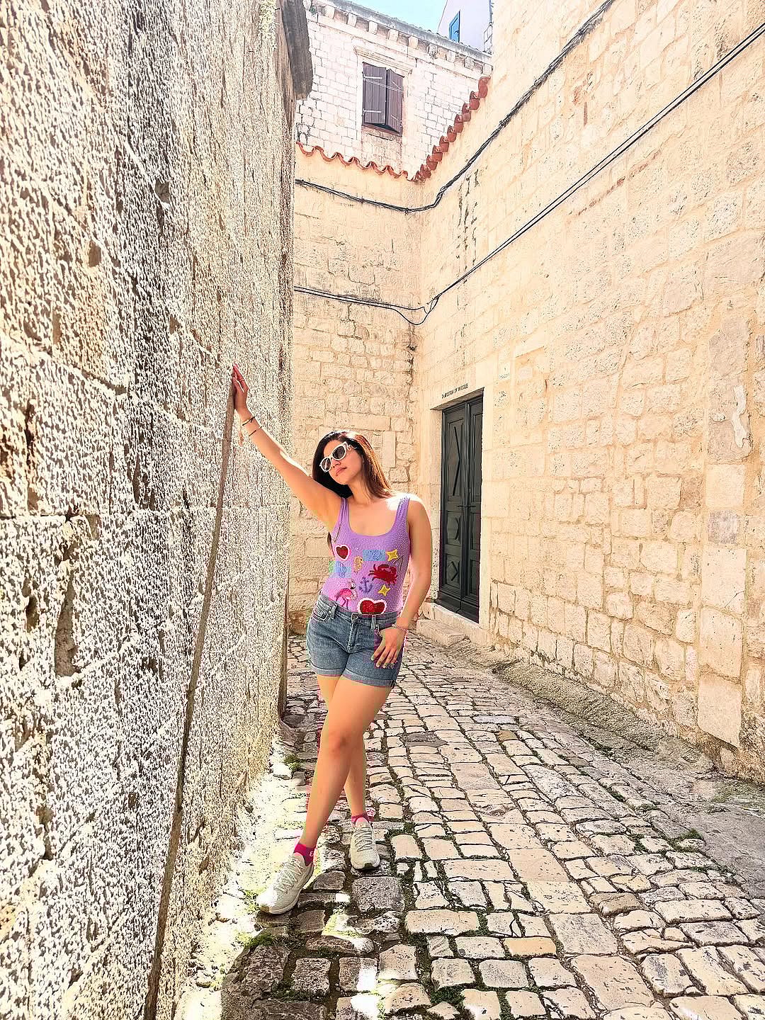 குரேஷியாவில் மெஹ்ரீன் பிர்சாடா..!