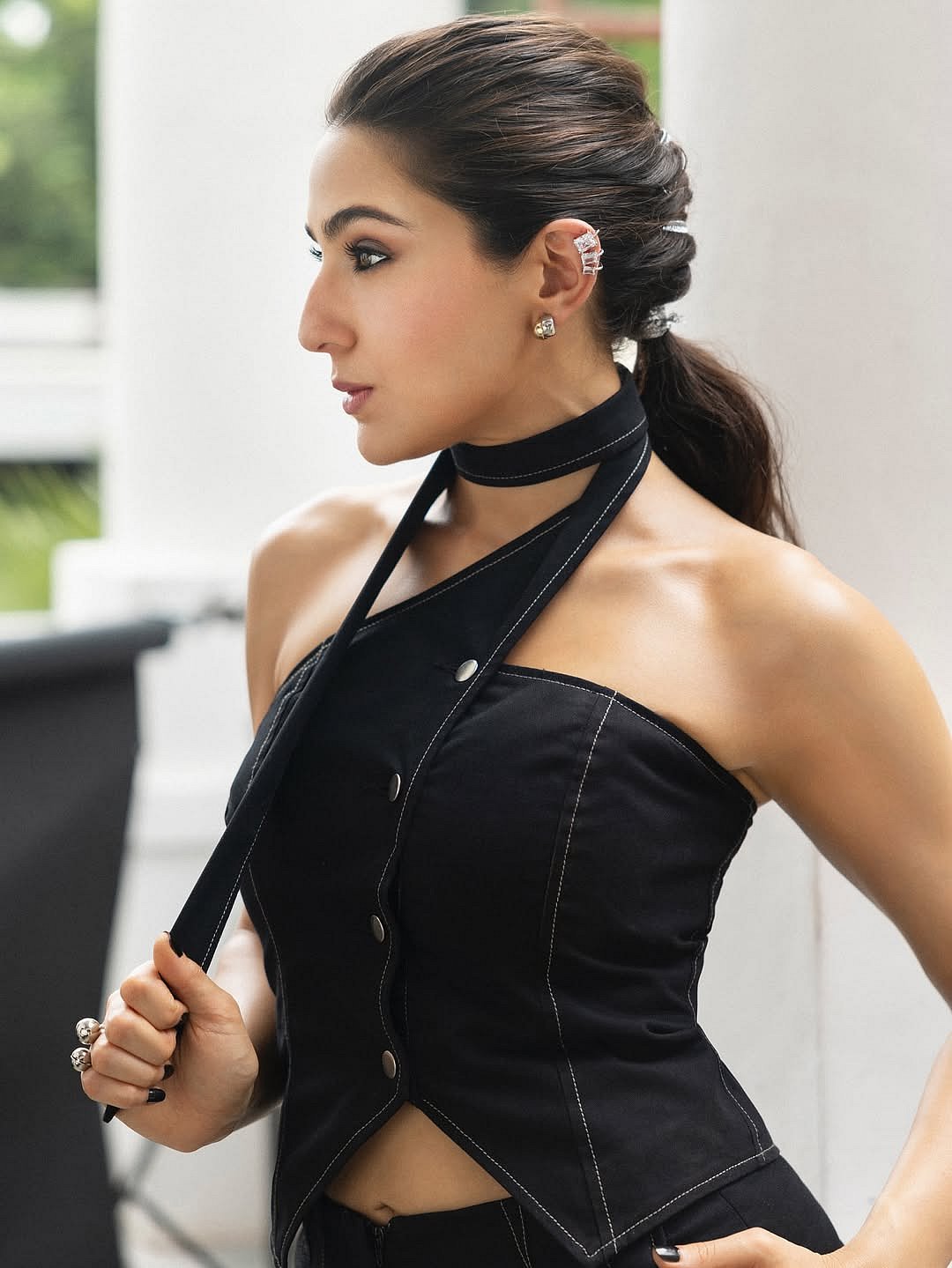 கருமேகம்... சாரா அலிகான்!