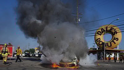 டிரம்ப் அரசுக்கு எதிராக வலுக்கும் போராட்டம்! லாஸ் ஏஞ்சலீஸில் அமைதியின்மை!