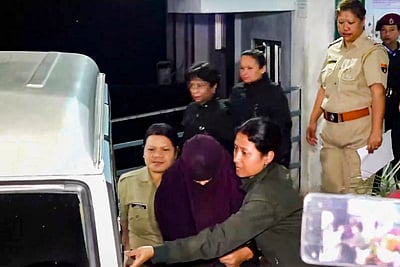 தேனிலவு கொலை: மனைவி உள்பட 5 பேருக்கு போலீஸ் காவல்!