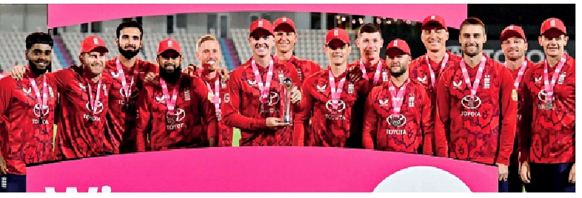 டி20 தொடா்: முழுமையாக வென்றது இங்கிலாந்து