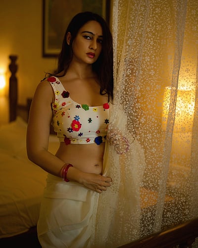 குட் நைட்... மேகா சுக்லா!