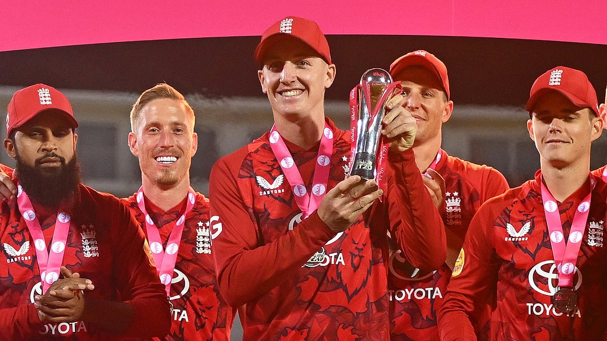 டி20 தொடரை முழுமையாக வென்ற இங்கிலாந்து: தொடரும் புரூக்கின் வெற்றிப் பயணம்!