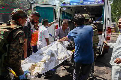 விமான விபத்தில் பலியானோர் குடும்பங்களுக்கு தலா ரூ. 1 கோடி: டாடா குழுமம்