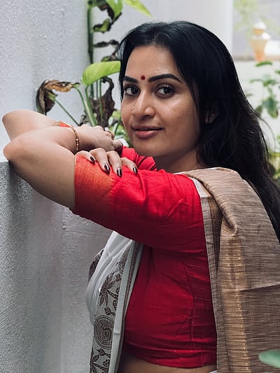 மீண்டும் சந்திப்போமா? ஜனனி அசோக்குமார்!