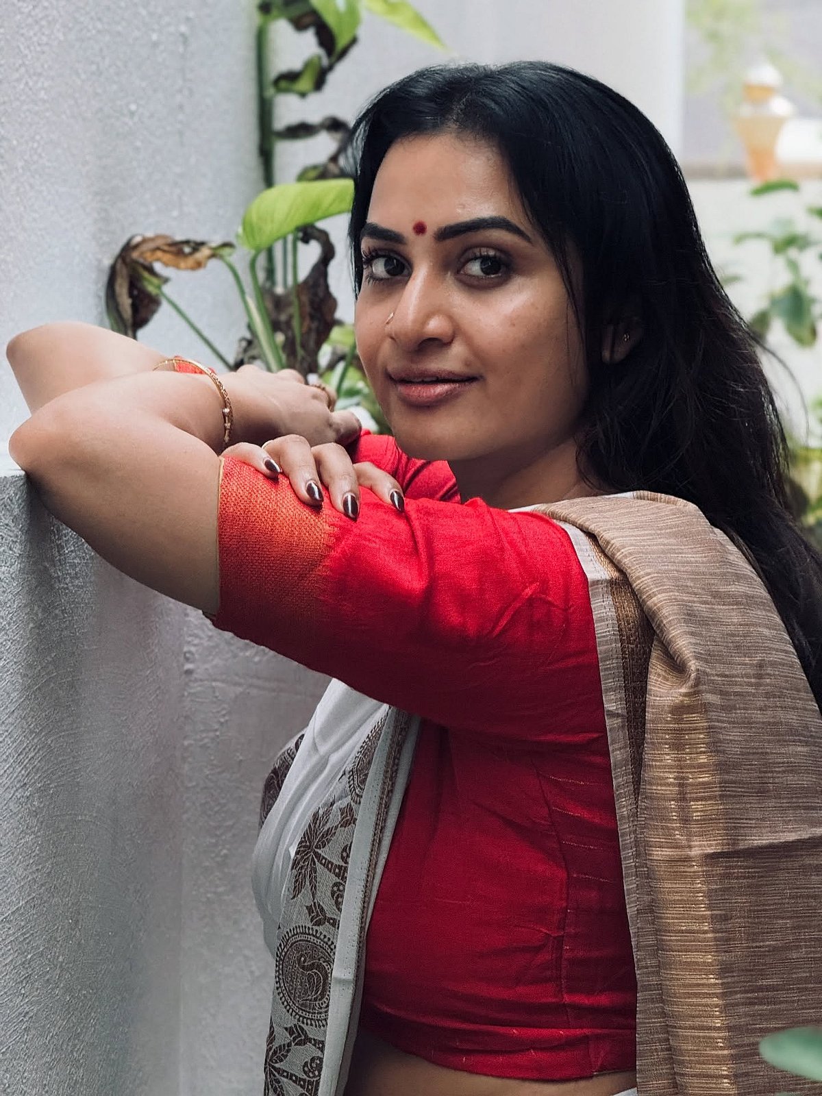 மீண்டும் சந்திப்போமா? ஜனனி அசோக்குமார்!