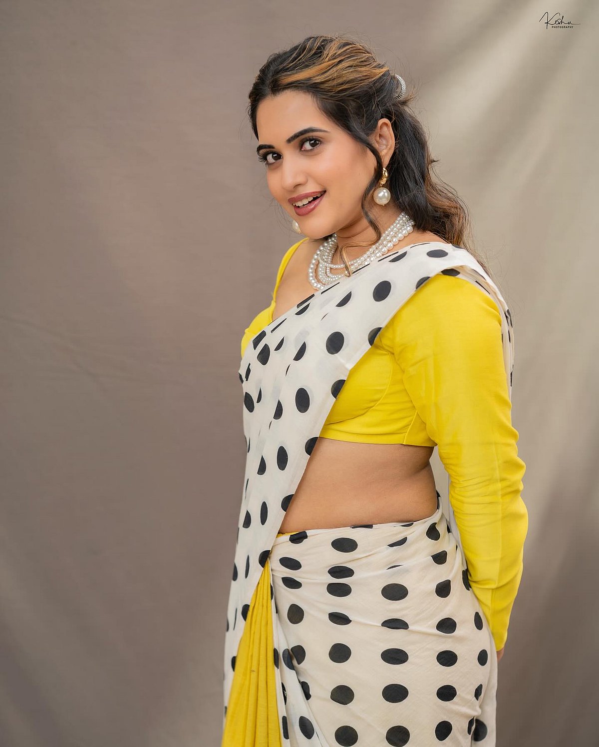 பனி விழும் மலர் வனம்- ஸ்ரவந்தி சொக்கராபு