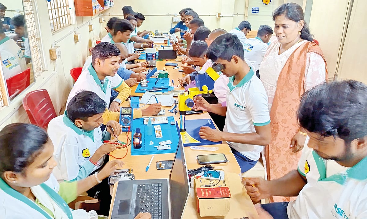 ஒளிவிளக்கு...