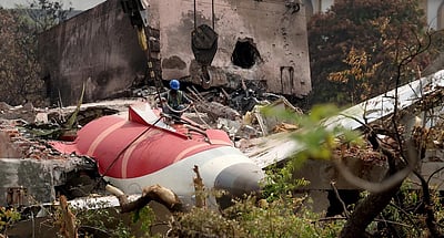 அகமதாபாத் விபத்து: 144 பேரின் டிஎன்ஏ உறுதி செய்யப்பட்டது!