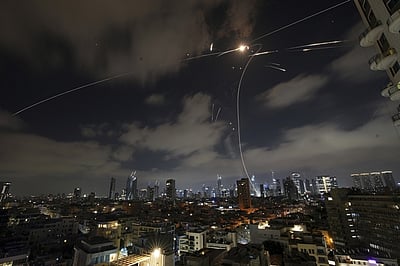 இஸ்ரேல் தாக்குதலில் மேலும் 8 தளபதிகள் பலி: ஈரான்  