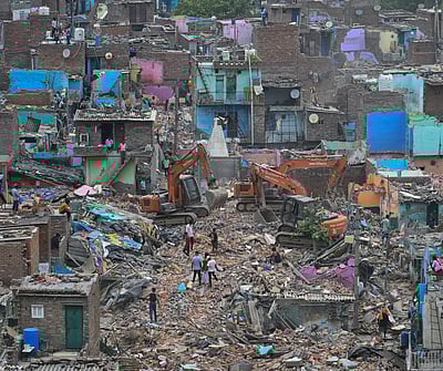 புதுதில்லியில் ஆக்கிரமிப்பு அகற்றம் - புகைப்படங்கள்