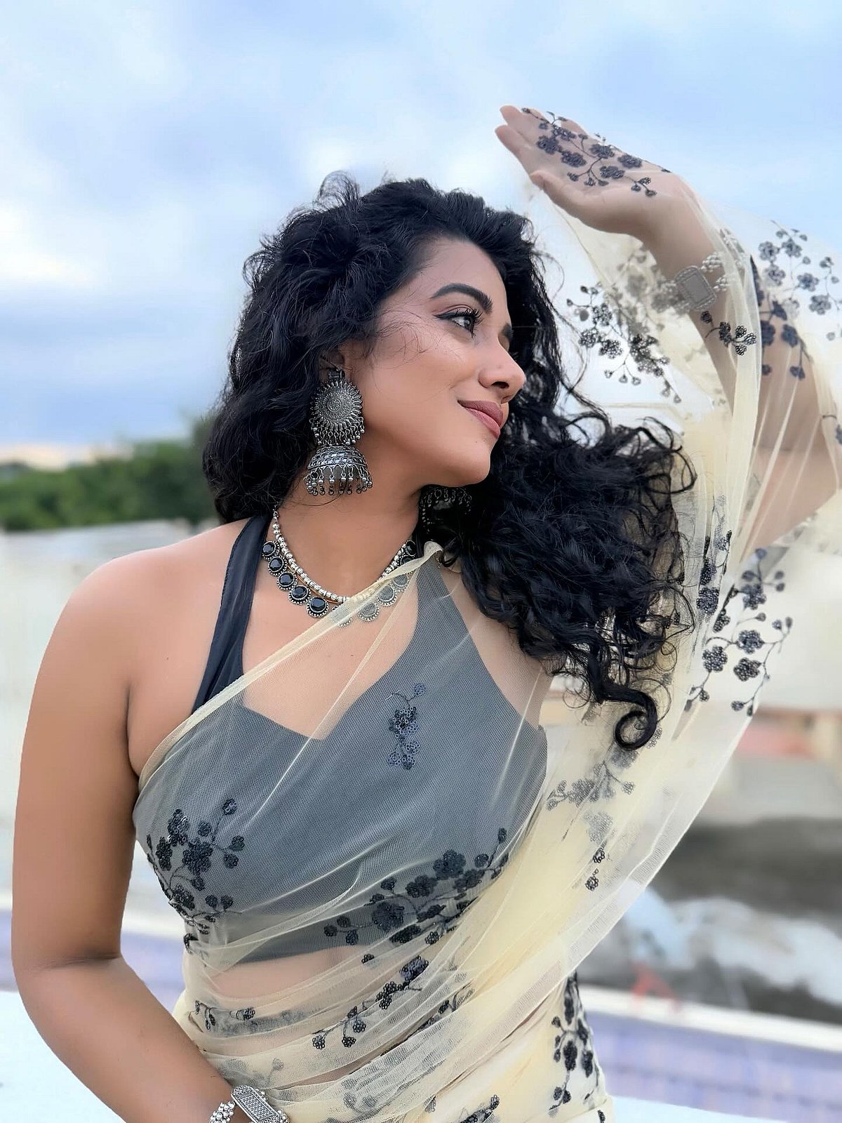 பகல் நிலவு... ஷில்பா மஞ்சுநாத்!