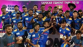 பந்தை சேதப்படுத்தியதாக திண்டுக்கல் அணி மீது புகாா்