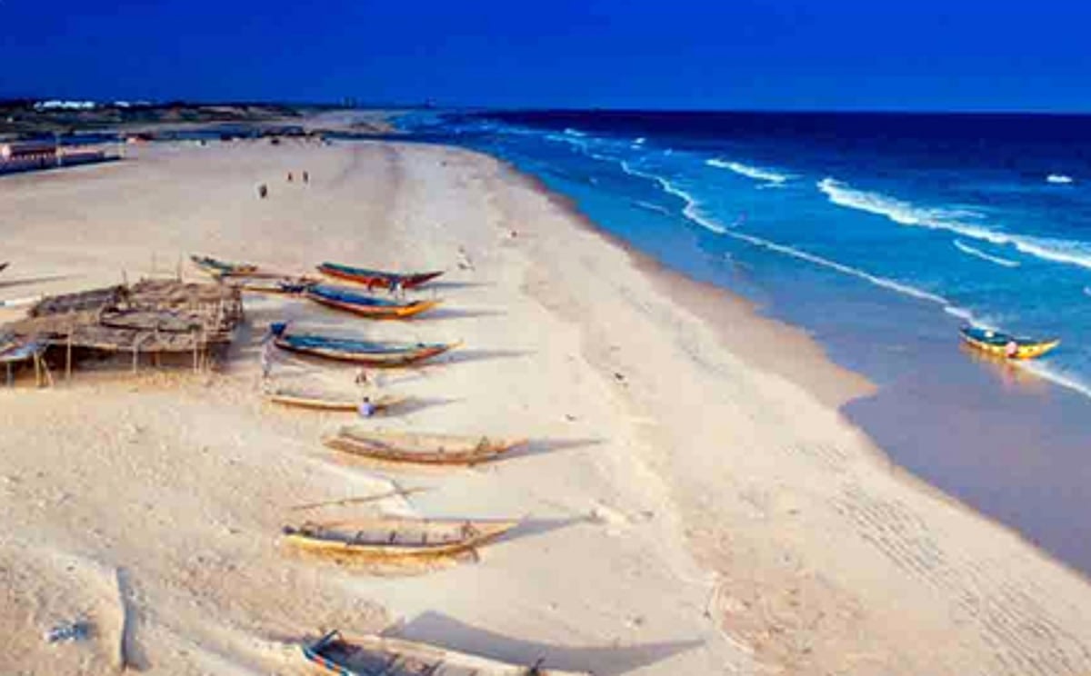 கடற்கரைக்குச் சென்ற கல்லூரி மாணவியை 10 பேர் கும்பல் பாலியல் வன்கொடுமை: அனைவரும் கைது!