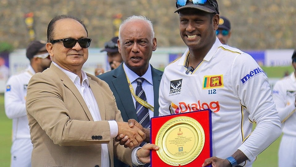 மேத்யூஸின் கடைசி டெஸ்ட் போட்டிக்கு மரியாதை..! வங்கதேச வீரர்கள் இருவர் சதம்! 