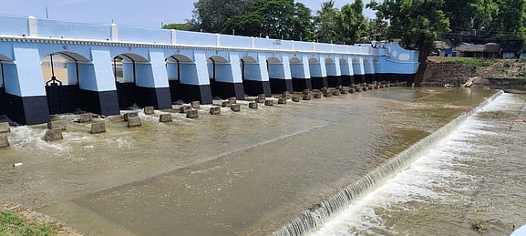 குறுவை சாகுபடிக்கு மூணாறு  தலைப்பு அணை திறப்பு