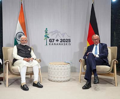 பயங்கரவாத ஆதரவு நாடுகள் மீது கடும் நடவடிக்கை: ஜி7 மாநாட்டில் பிரதமா் மோடி வலியுறுத்தல்