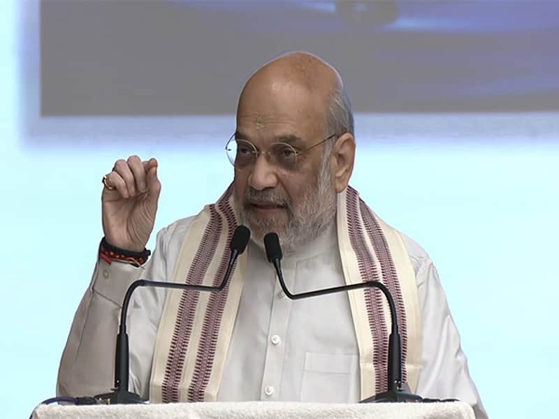 Those who speak English will soon feel ashamed: Amit shah