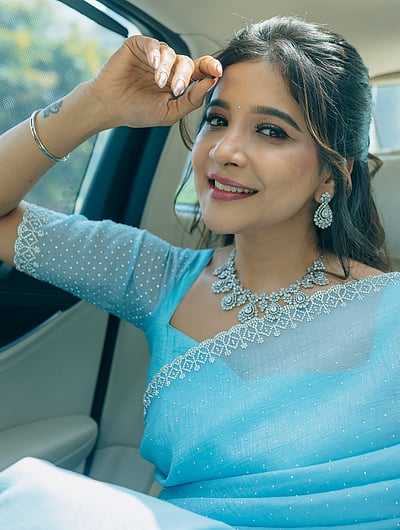 இதயத் திருடி... சாக்‌ஷி அகர்வால்!