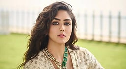 சம்பளமல்ல, நல்ல கதாபாத்திரங்களுக்காகவே காத்திருக்கிறேன்: மிருணாள் தாக்குர்