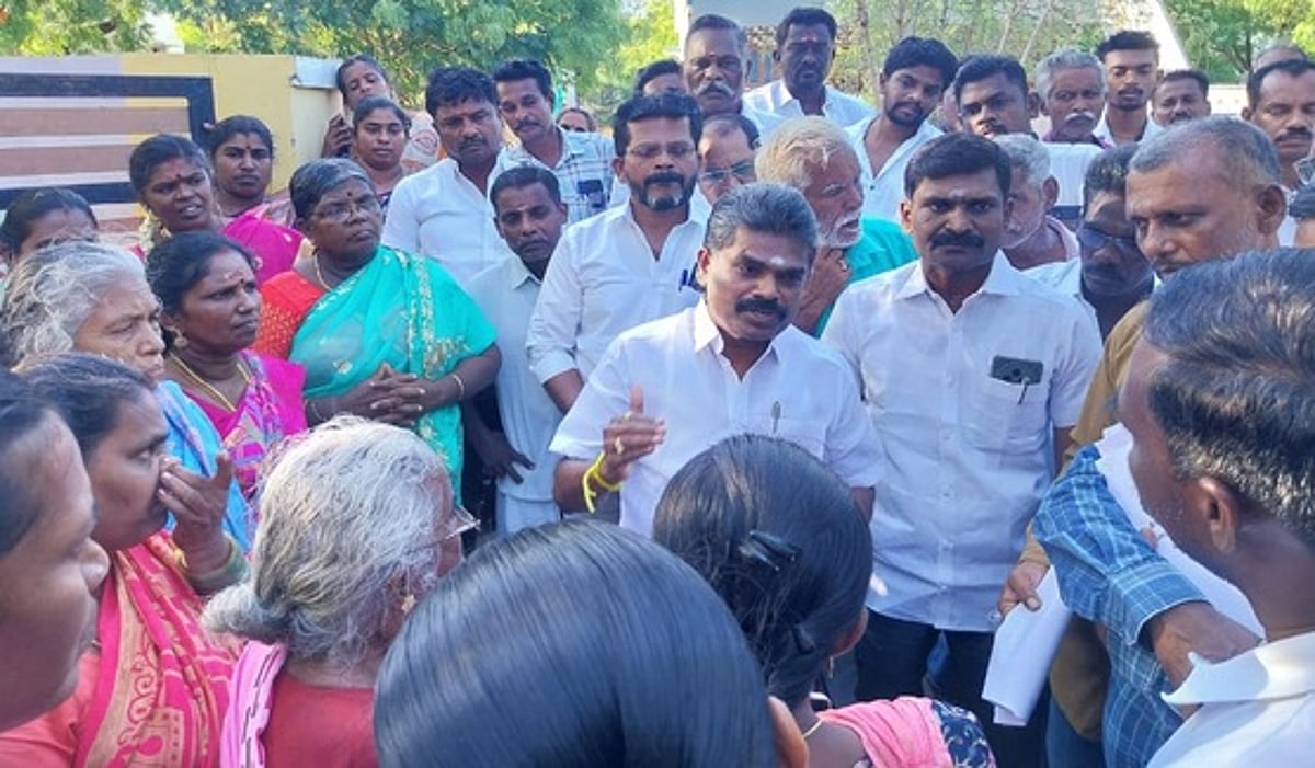 மாப்பிள்ளையூரணி ஊராட்சியில்
மக்கள் குறைகேட்ட எம்எல்ஏ