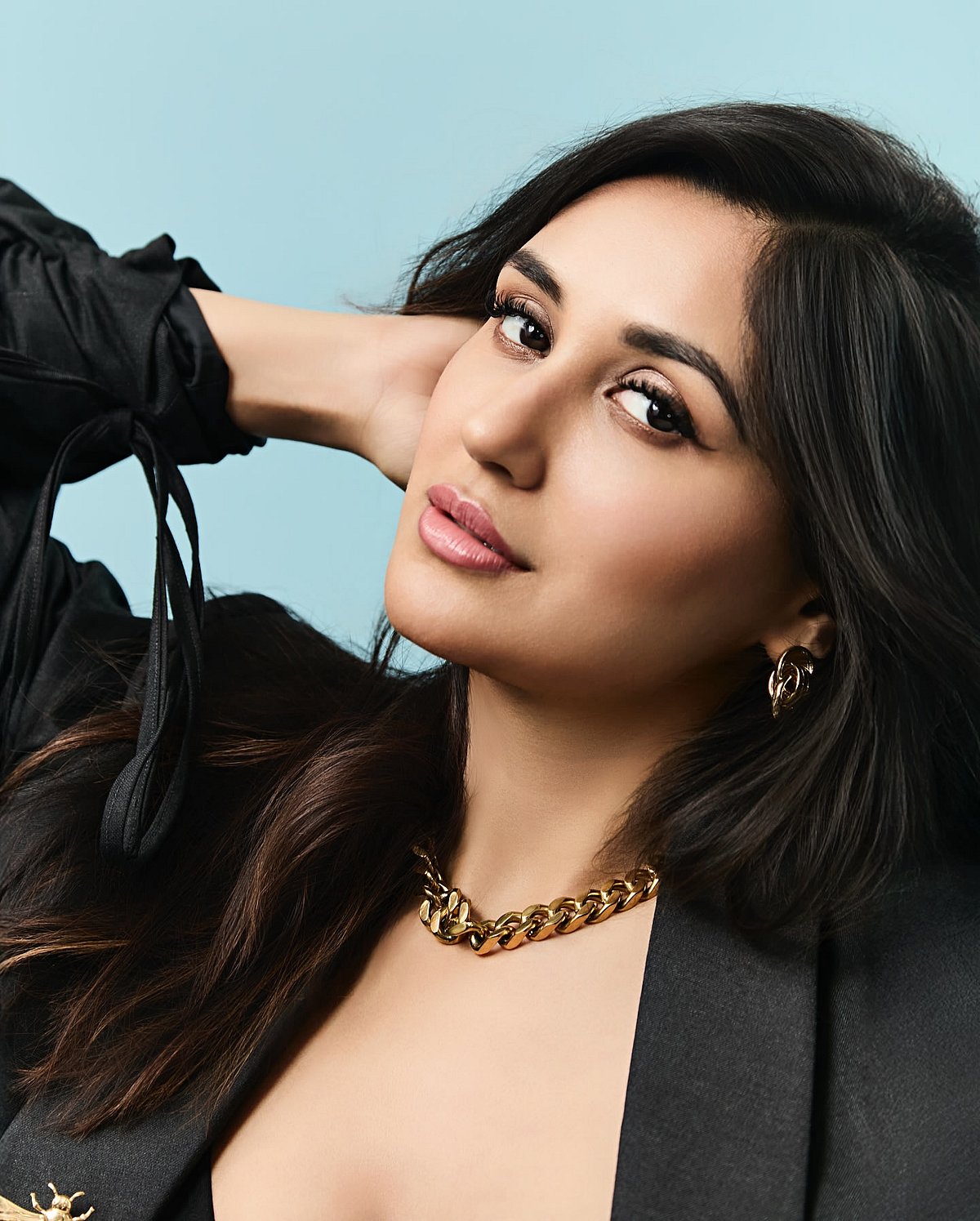 கிளாம் குயின்... நிகிதா தத்தா!