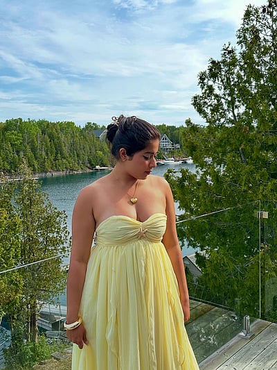 முல்லை நில தேவதை... நிகிதா ஷர்மா!