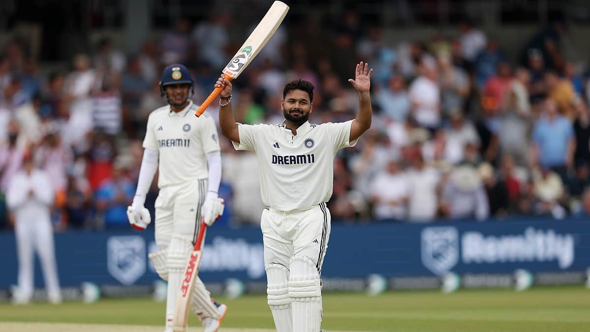 தோனியின் சாதனையை முறியடித்த ரிஷப் பந்த்!