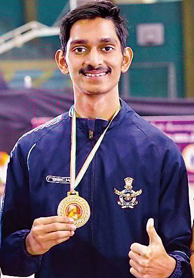 சாதனைகள் நிகழ்த்துவேன்...