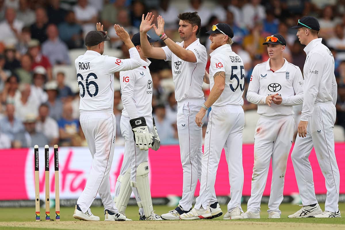 முதல் டெஸ்ட்: முதல் இன்னிங்ஸில் 471 ரன்களுக்கு இந்தியா ஆட்டமிழப்பு!