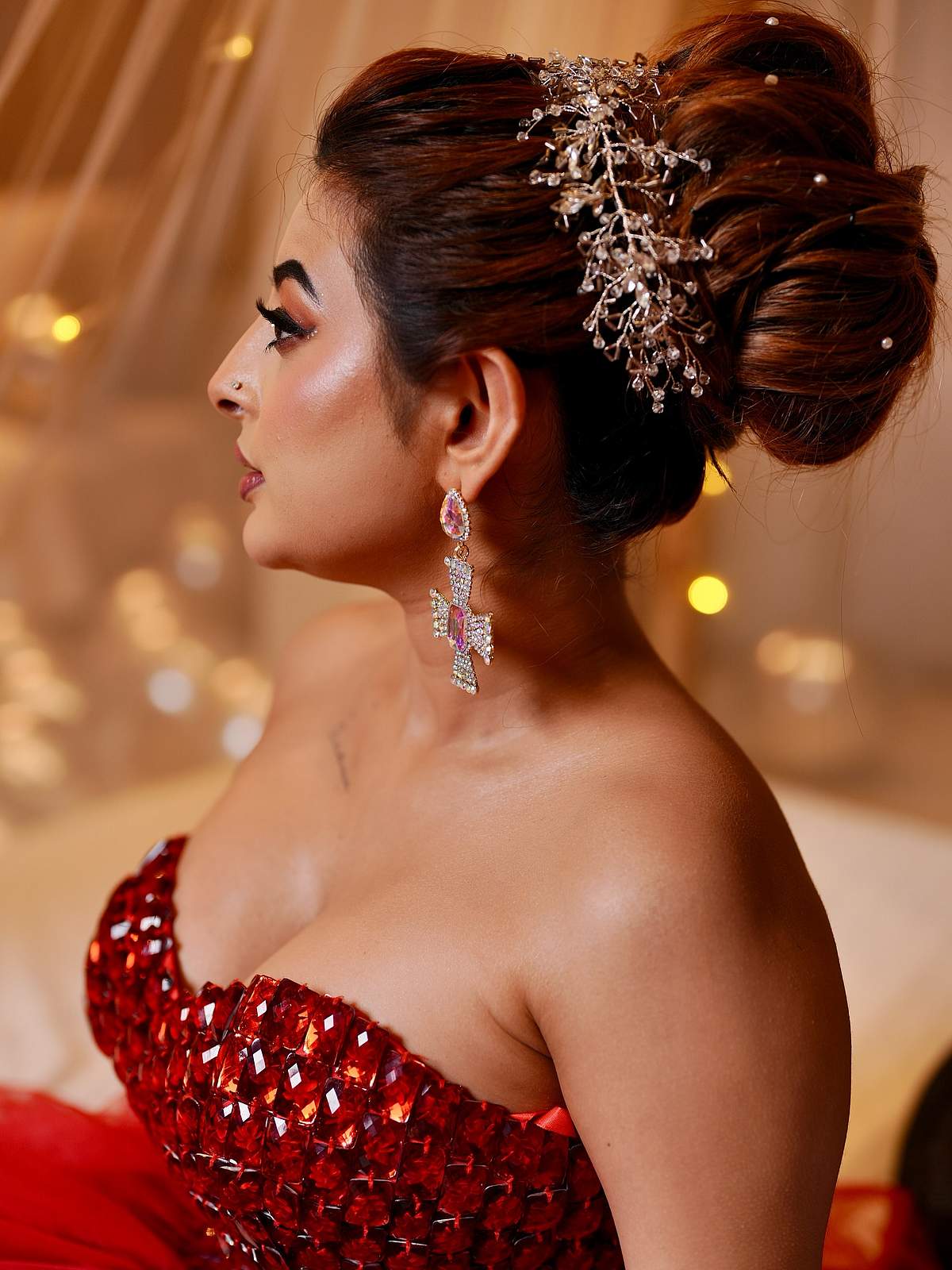 தாழம்பூ... அங்கிதா டேவ்  