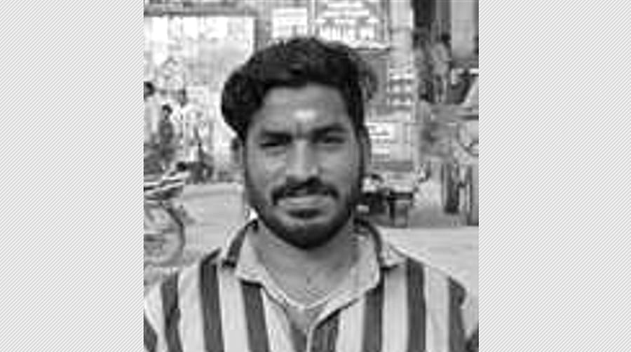 காவிரி ஆற்றில் குளித்த பொறியியல் பட்டதாரி இளைஞா் மாயம்: தேடும் பணி தீவிரம்