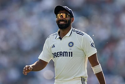 பும்ரா 5 விக்கெட்டுகள்; முதல் இன்னிங்ஸில் 465 ரன்களுக்கு ஆட்டமிழந்த இங்கிலாந்து!