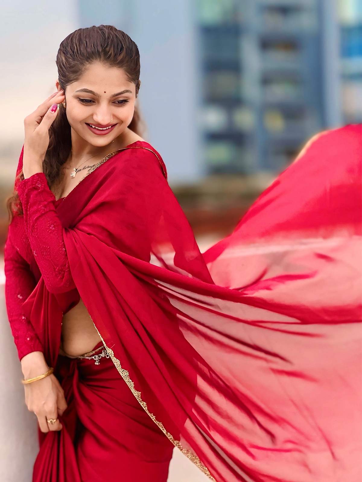 அன்பே வா... சனம் ஜோஷி 