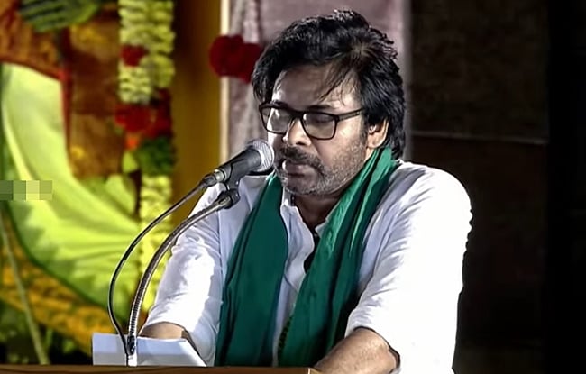 உலகின் முதல் புரட்சித் தலைவர் முருகன்! - பவன் கல்யாண்