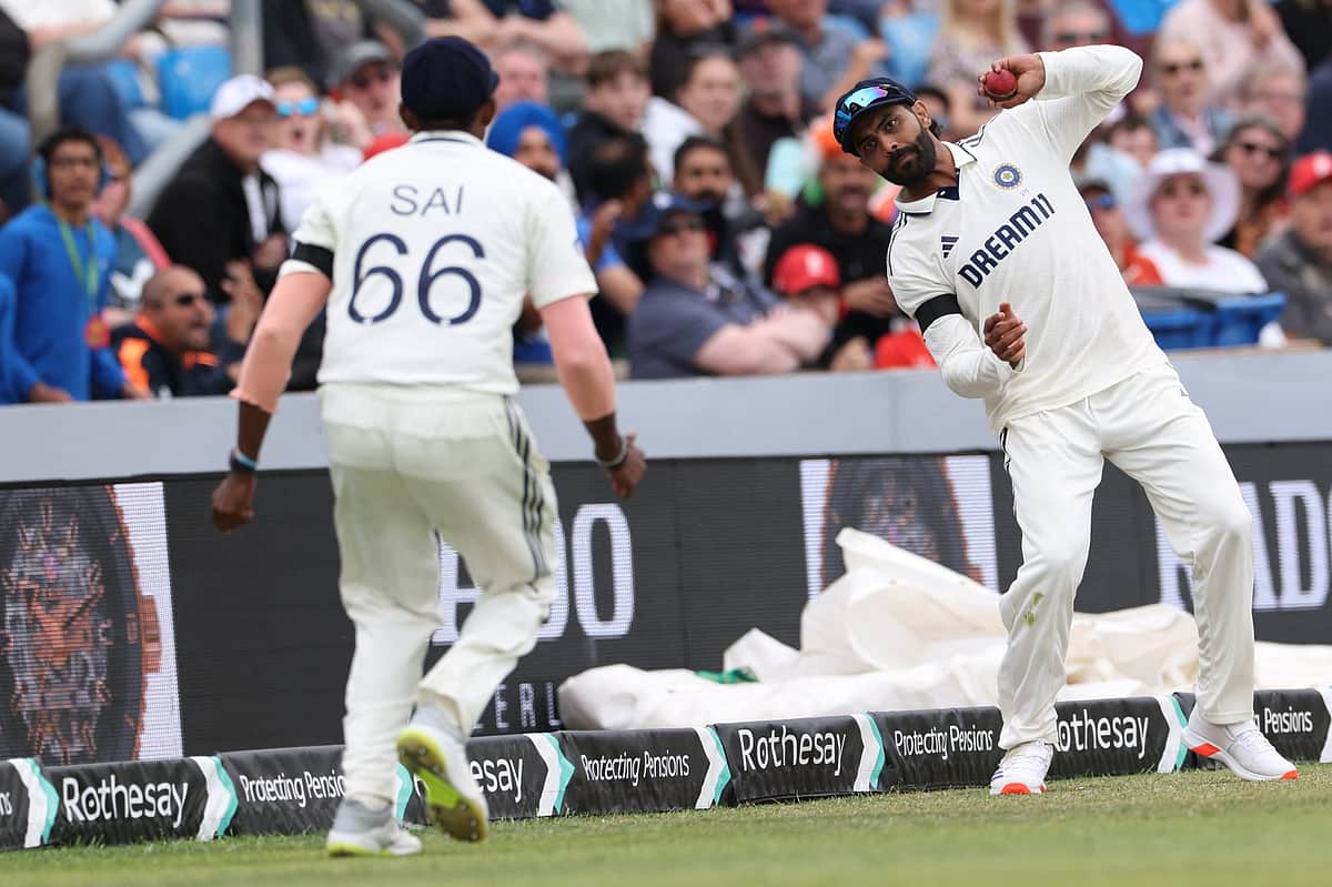 விக்கெட் வீழ்த்தினால் இந்தியாவுக்கு வெற்றி: இங்கிலாந்துக்கு 371 ரன்கள் இலக்கு!