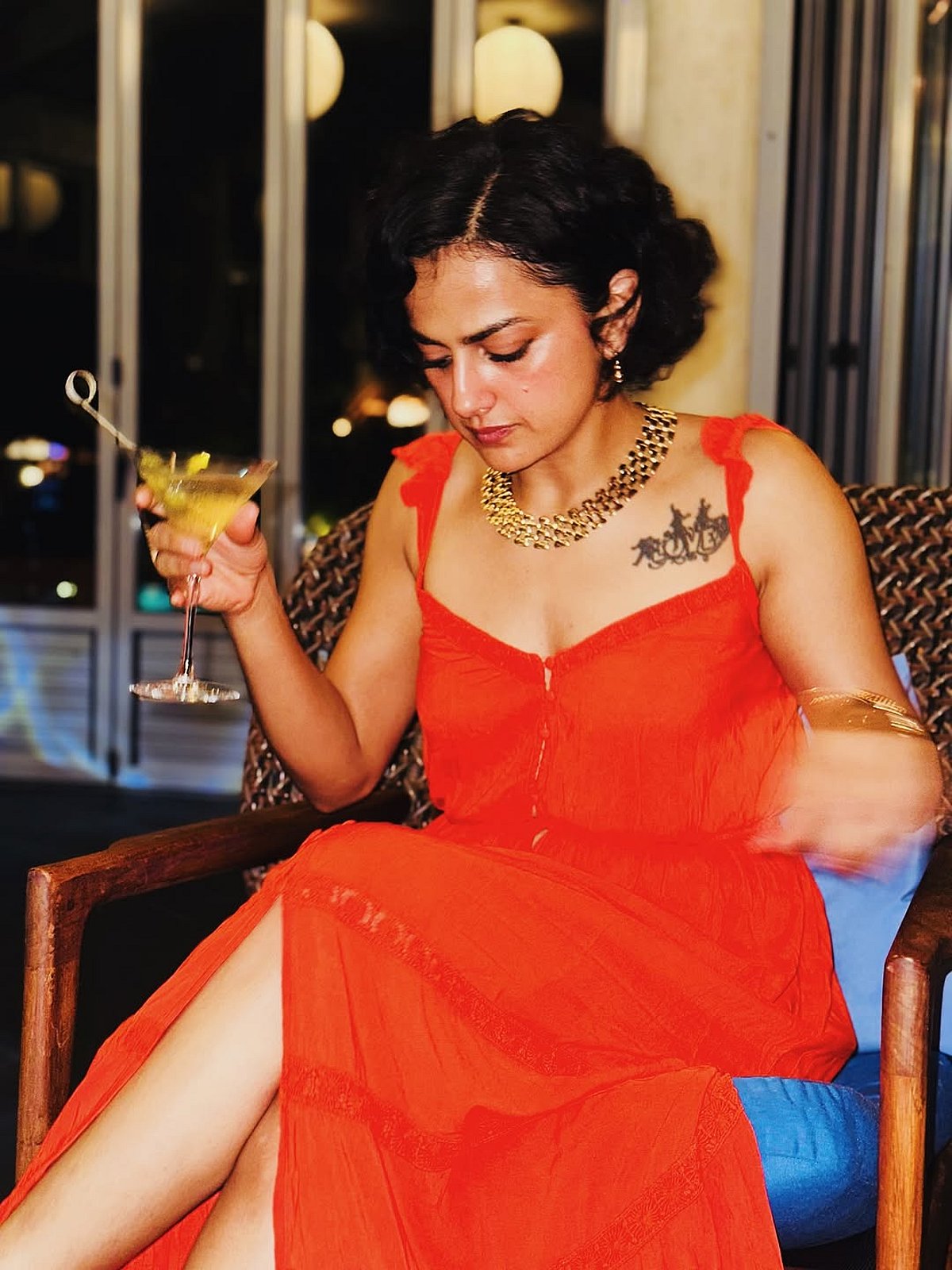 நெஞ்சாத்தியே... ஷ்ரத்தா ஸ்ரீநாத்!