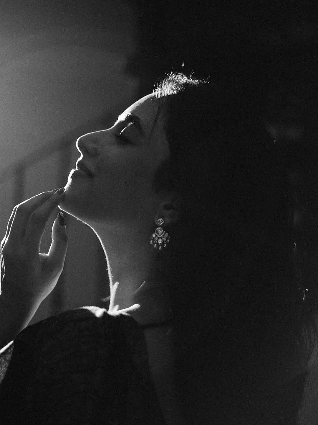 ஒளியிலே தெரிவது தேவதை... பிரியங்கா மோகன்! 