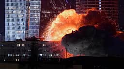 தொடரும் போர்.. ஈரான் எரிசக்தி உள்கட்டமைப்புகள் மீது அமெரிக்க, இஸ்ரேலிய படைகள் தாக்குதல்!