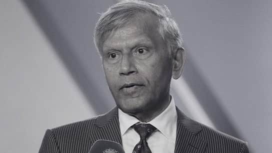 இந்திய முன்னாள் கிரிக்கெட் வீரர் திலீப் தோஷி காலமானார்!