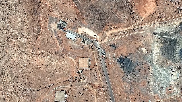 அமெரிக்க தாக்குதலின் வெற்றி? அணுசக்தி தளவாடங்கள் பலத்த சேதம்! ஒப்புக்கொண்ட ஈரான்!